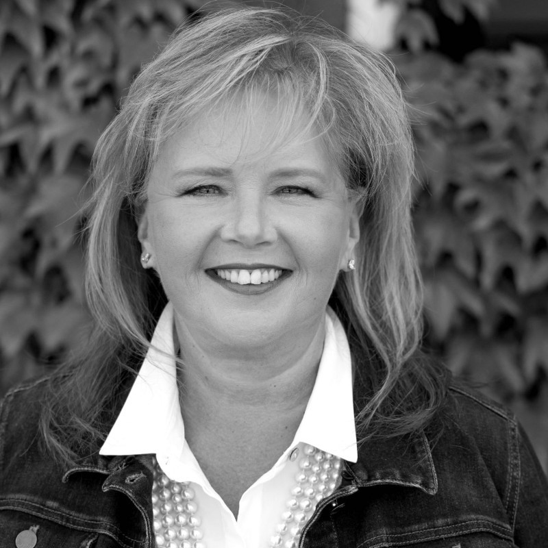 Sheryl Simmons headshot